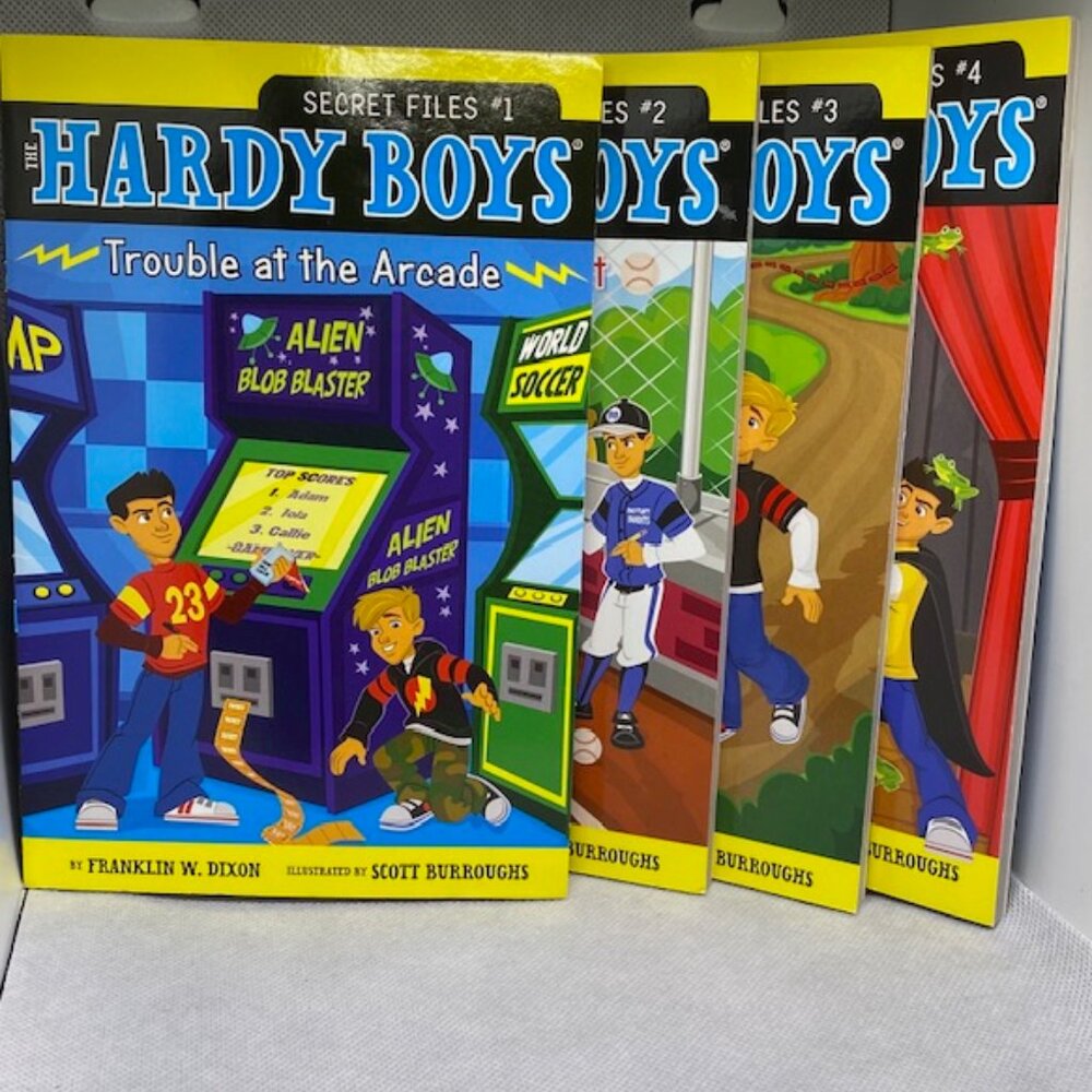 (4ct) HARDY BOYS PAPERBACK BOOK Secret files #1, #2, #3, #4